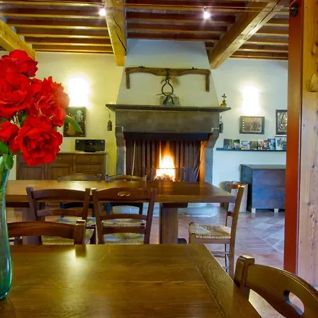 Foglie Alloggio per agriturismo *
