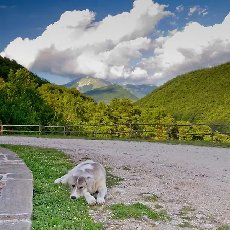 Foglie Alloggio per agriturismo Gubbio
